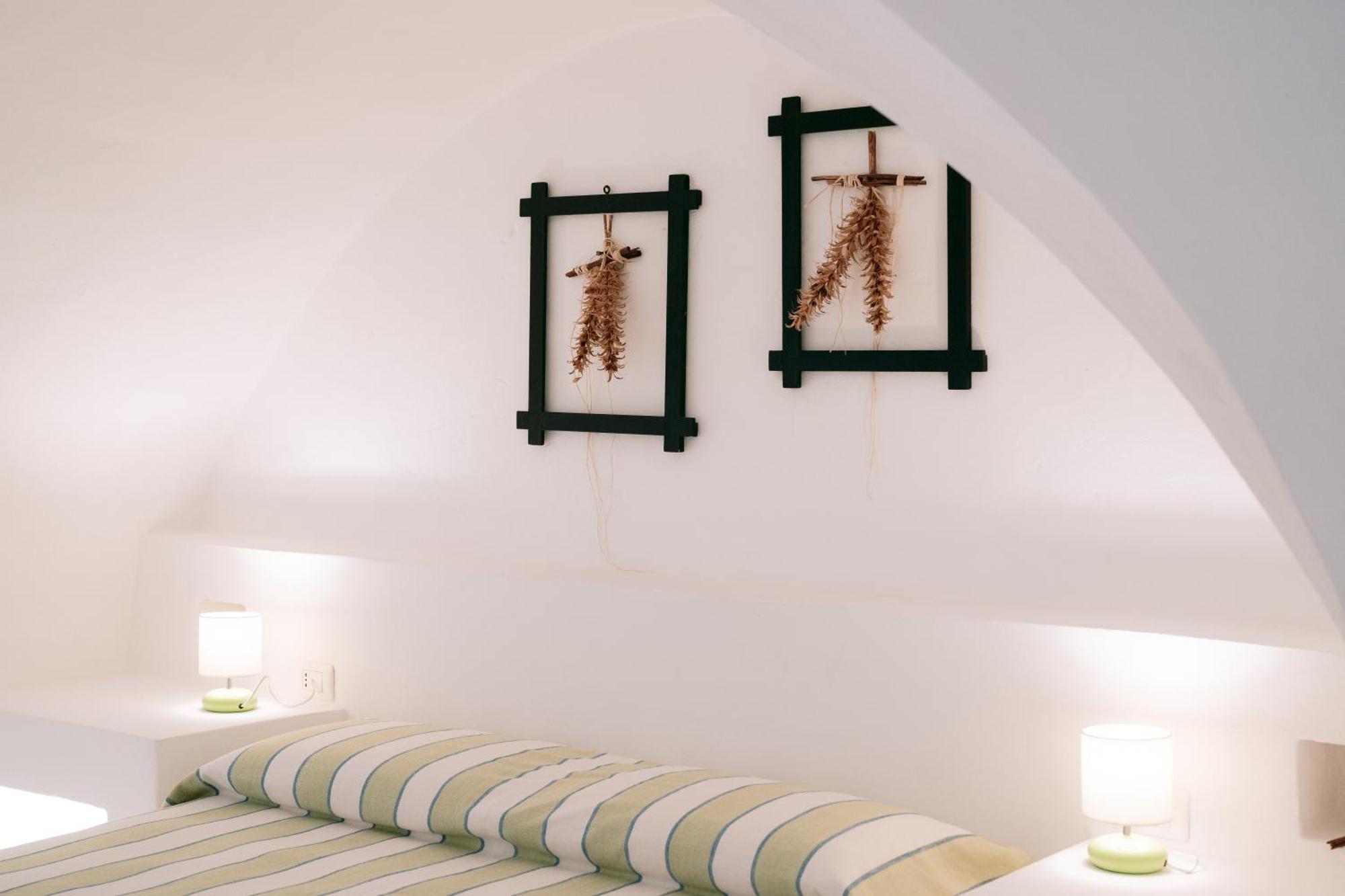 Oltre Gli Ulivi Bed & Breakfast Ostuni Bagian luar foto