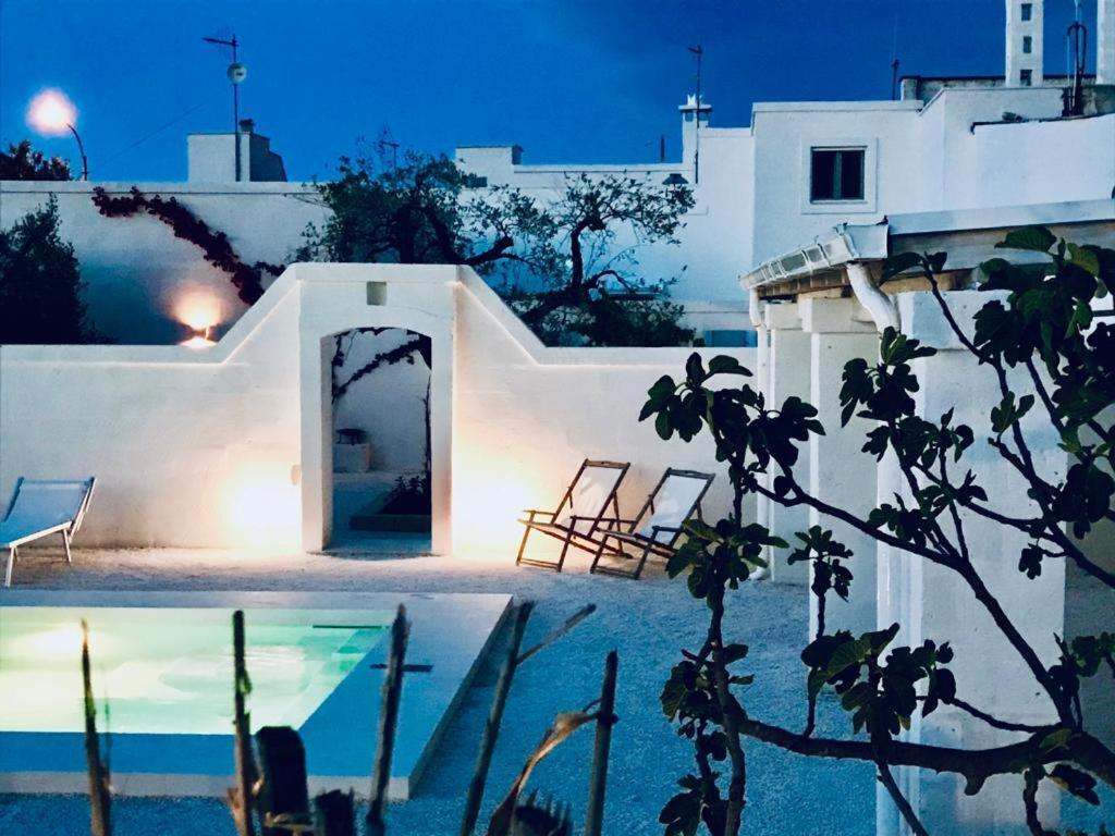 Oltre Gli Ulivi Bed & Breakfast Ostuni Bagian luar foto