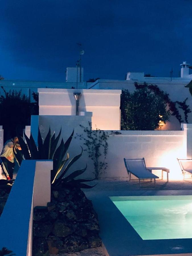 Oltre Gli Ulivi Bed & Breakfast Ostuni Bagian luar foto